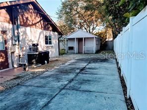 For Sale: $350,000 (2 beds, 2 baths, 1621 Square Feet)