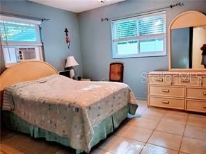 For Sale: $350,000 (2 beds, 2 baths, 1621 Square Feet)