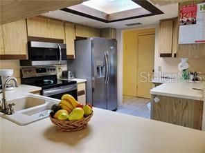 For Sale: $350,000 (2 beds, 2 baths, 1621 Square Feet)