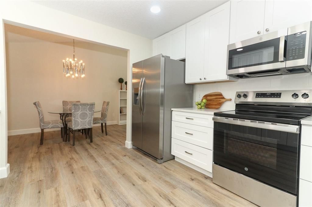 For Sale: $509,900 (3 beds, 2 baths, 1664 Square Feet)