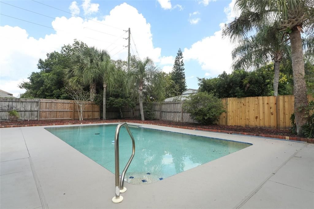 For Sale: $509,900 (3 beds, 2 baths, 1664 Square Feet)