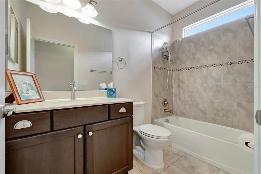 Active With Contract: $429,900 (2 beds, 2 baths, 1828 Square Feet)