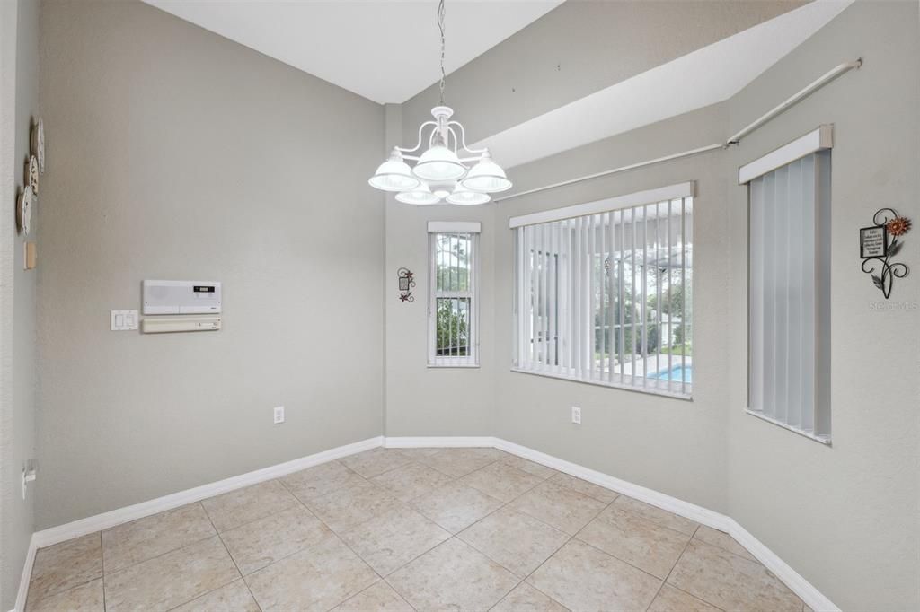 Kitchen Dining Area