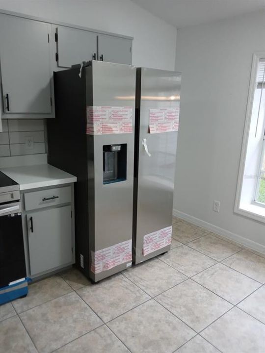 For Rent: $2,300 (2 beds, 2 baths, 1100 Square Feet)