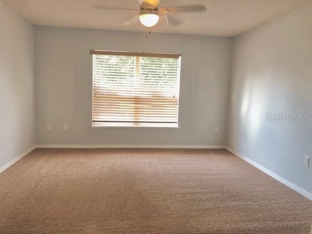 For Rent: $3,150 (4 beds, 2 baths, 2136 Square Feet)