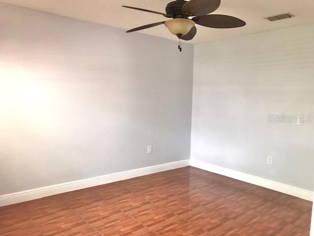 For Rent: $3,150 (4 beds, 2 baths, 2136 Square Feet)