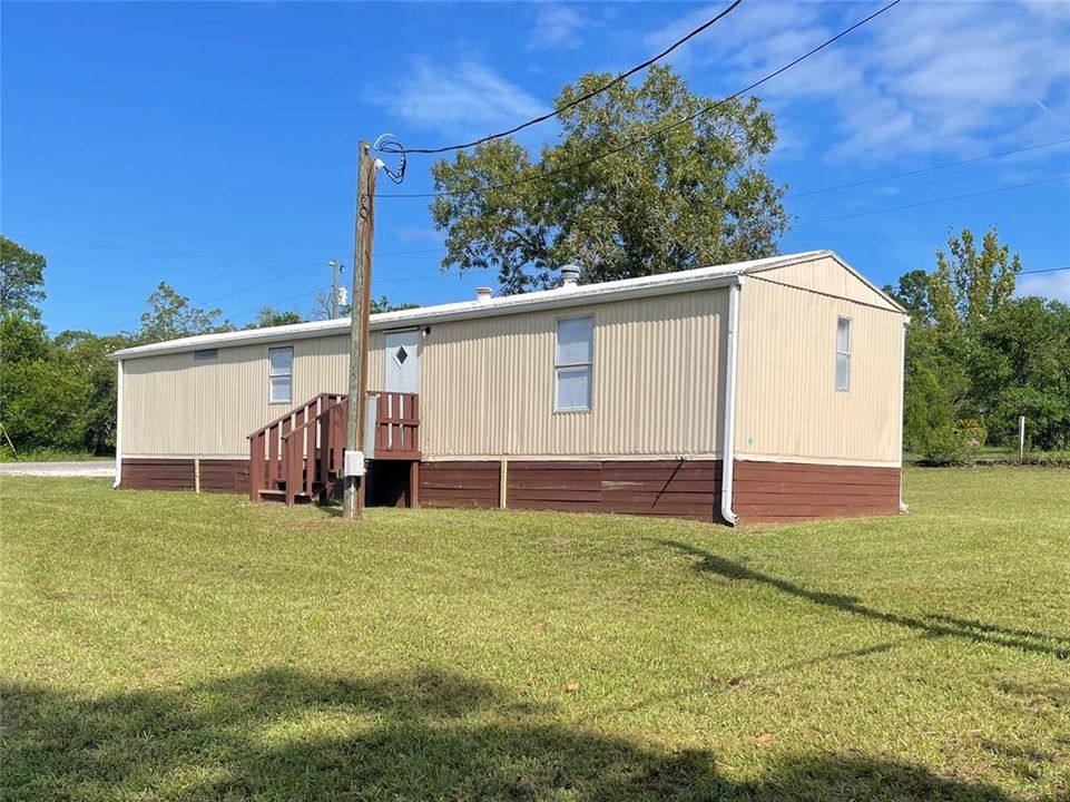 Recently Rented: $1,450 (2 beds, 2 baths, 784 Square Feet)