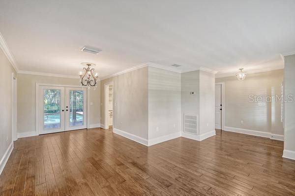 dining room off kitchen and living roomoom