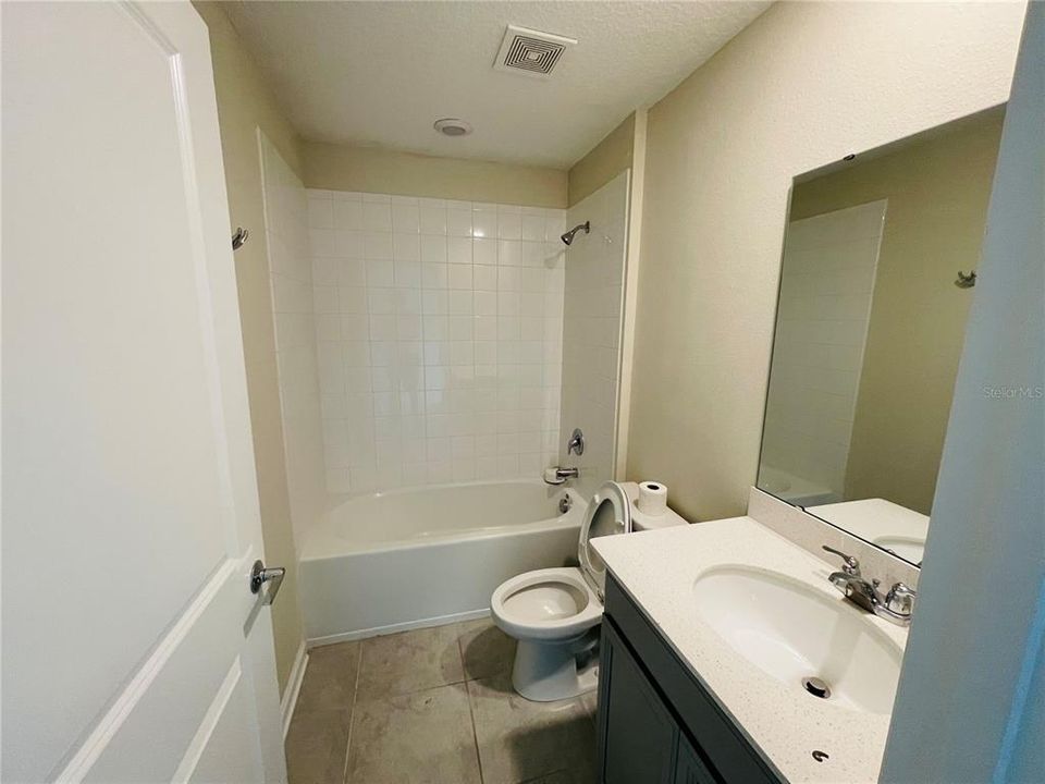 For Rent: $1,949 (3 beds, 2 baths, 1561 Square Feet)