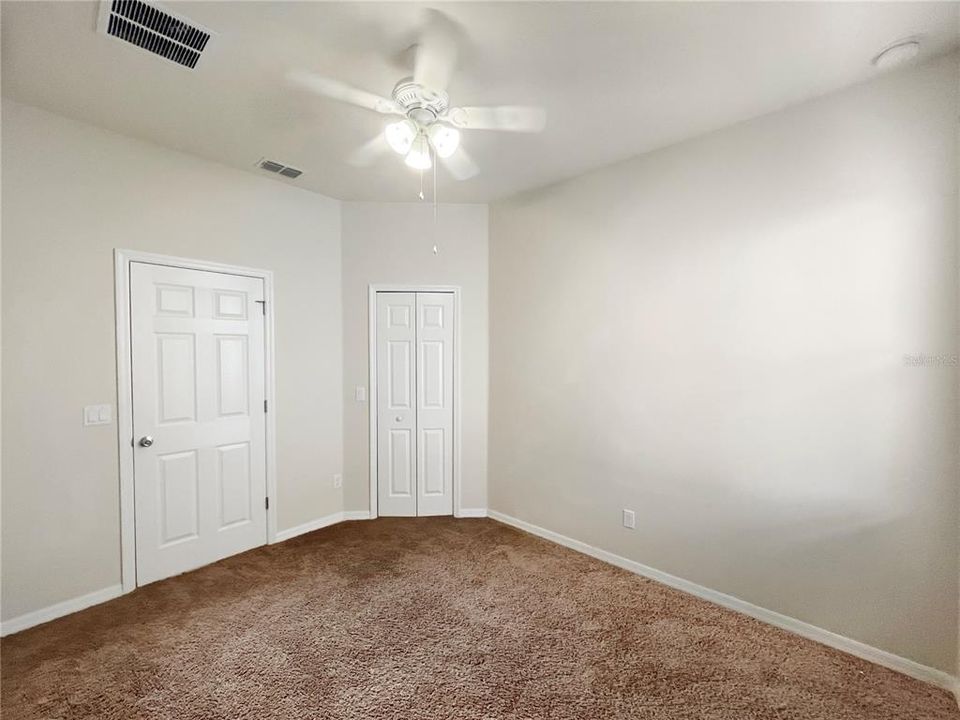 For Rent: $2,350 (4 beds, 2 baths, 1859 Square Feet)