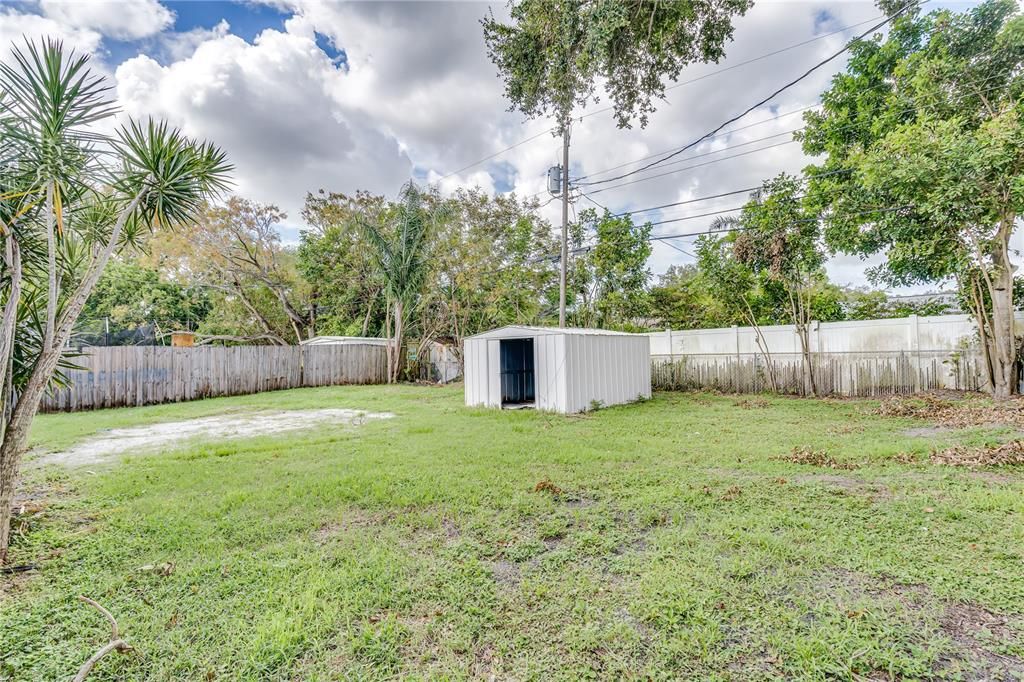 Active With Contract: $339,000 (3 beds, 1 baths, 954 Square Feet)