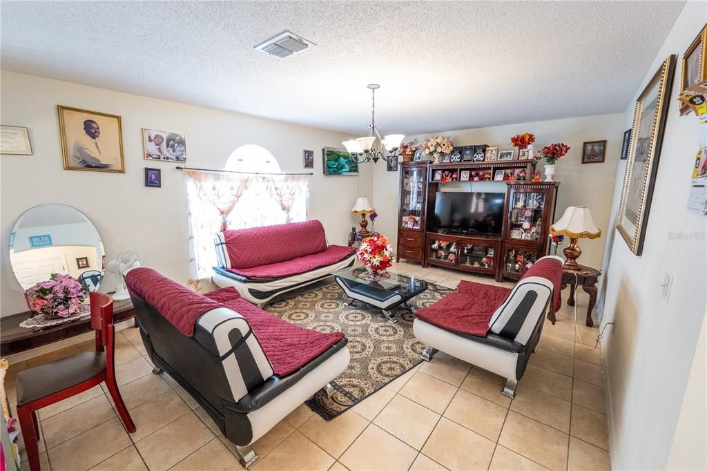 For Sale: $459,000 (4 beds, 2 baths, 2149 Square Feet)