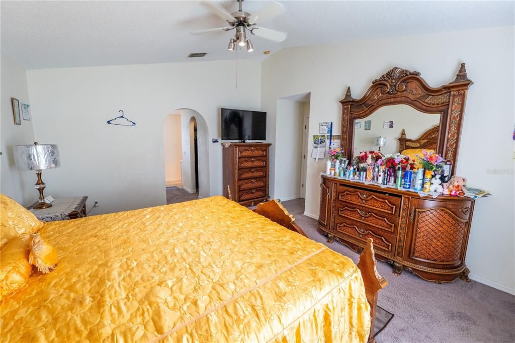 For Sale: $459,000 (4 beds, 2 baths, 2149 Square Feet)