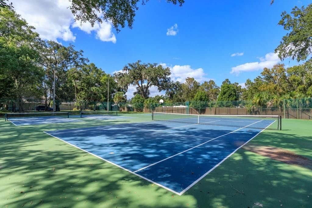 Wekiwa Glen Tennis  and Basketball Courts