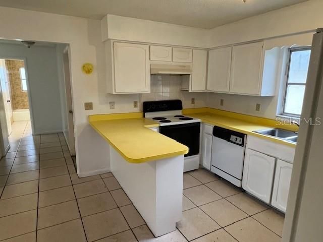 For Rent: $1,650 (3 beds, 2 baths, 1776 Square Feet)