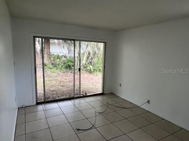 For Rent: $1,650 (3 beds, 2 baths, 1776 Square Feet)