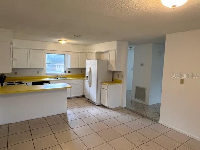 For Rent: $1,650 (3 beds, 2 baths, 1776 Square Feet)