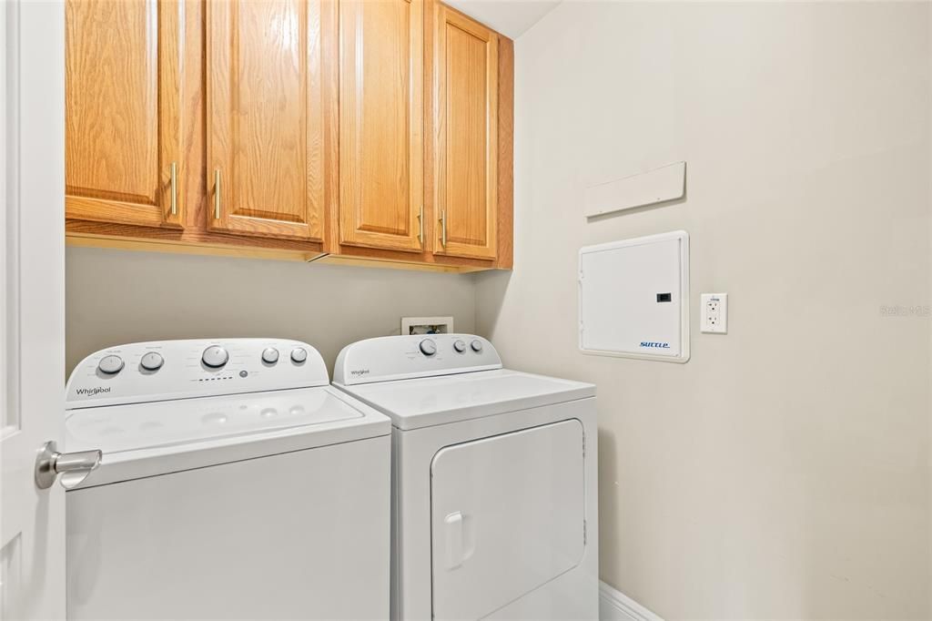 For Rent: $3,900 (2 beds, 2 baths, 1907 Square Feet)