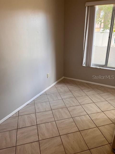 For Sale: $264,500 (2 beds, 2 baths, 1020 Square Feet)