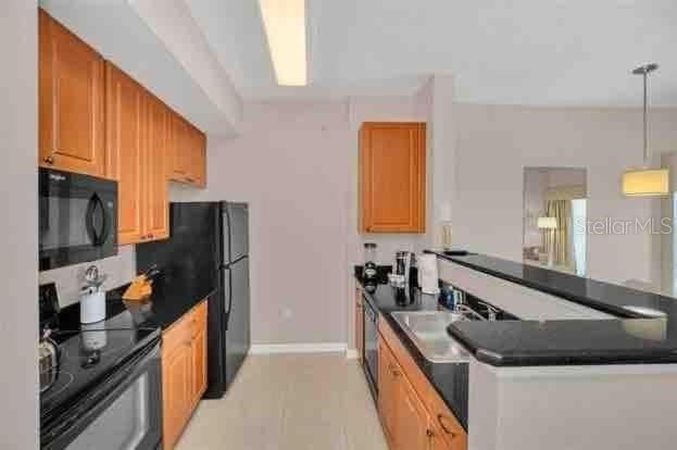 For Sale: $199,990 (1 beds, 1 baths, 671 Square Feet)