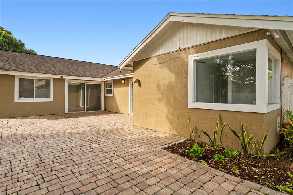 For Sale: $489,000 (4 beds, 2 baths, 2019 Square Feet)