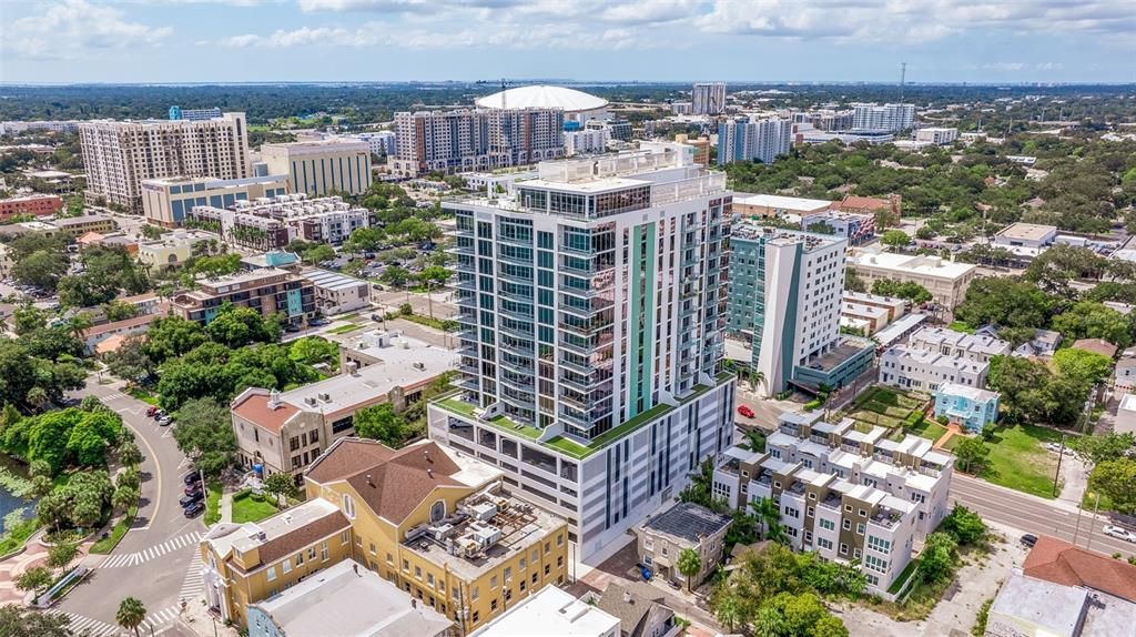 For Sale: $899,000 (2 beds, 2 baths, 1436 Square Feet)