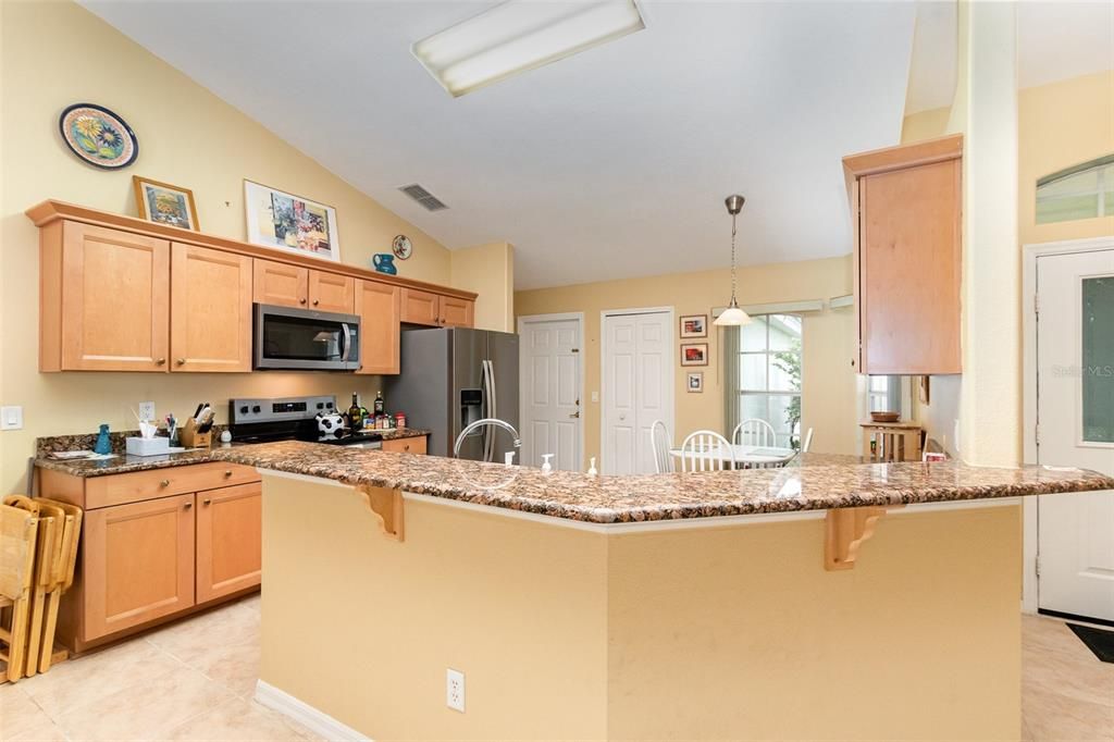 For Sale: $389,900 (4 beds, 2 baths, 1632 Square Feet)