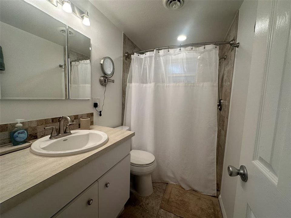 For Rent: $2,700 (3 beds, 2 baths, 1322 Square Feet)