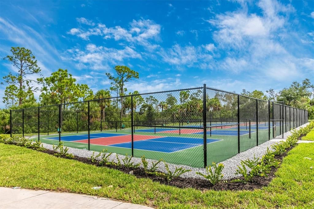 Tennis & Pickleball Courts