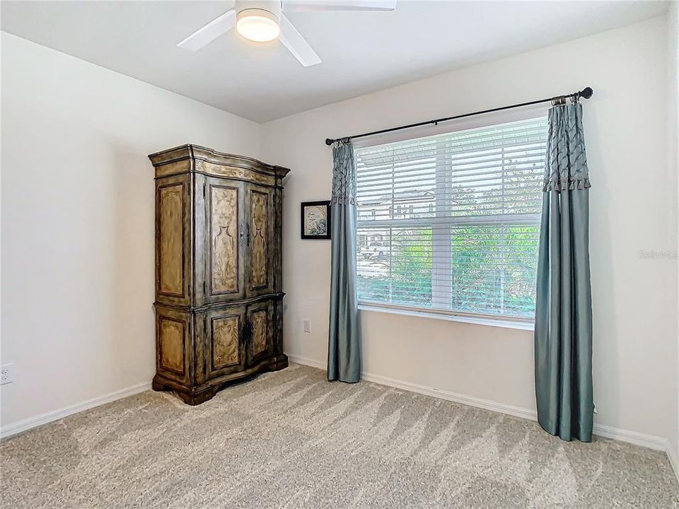 For Sale: $332,500 (3 beds, 2 baths, 1690 Square Feet)