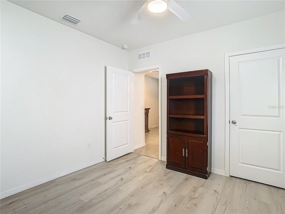 For Sale: $332,500 (3 beds, 2 baths, 1690 Square Feet)