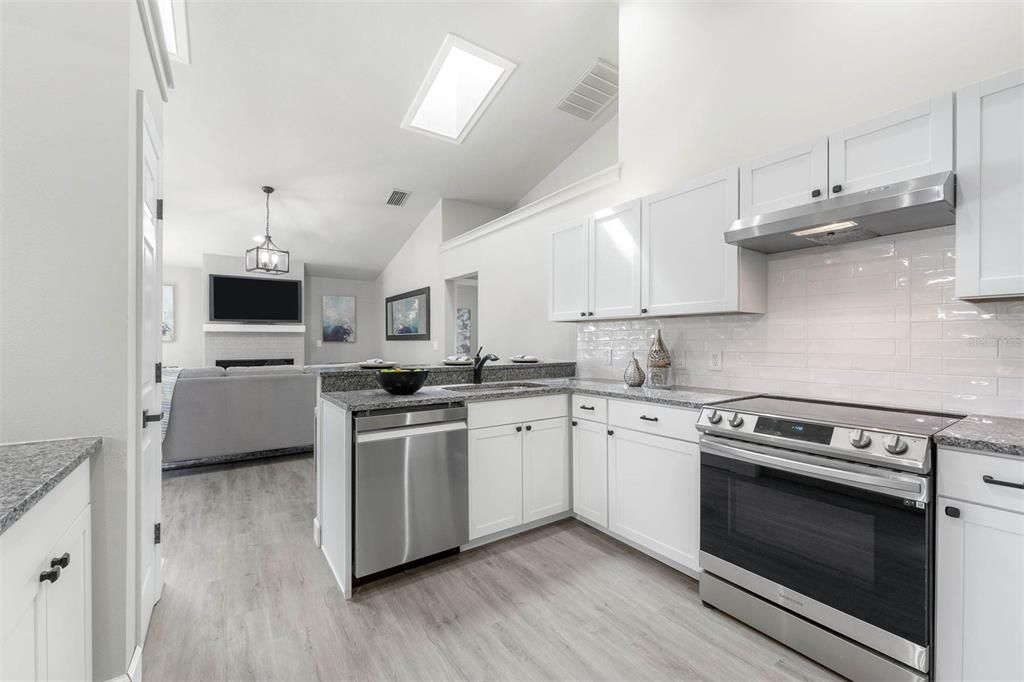 For Sale: $444,000 (3 beds, 2 baths, 1778 Square Feet)