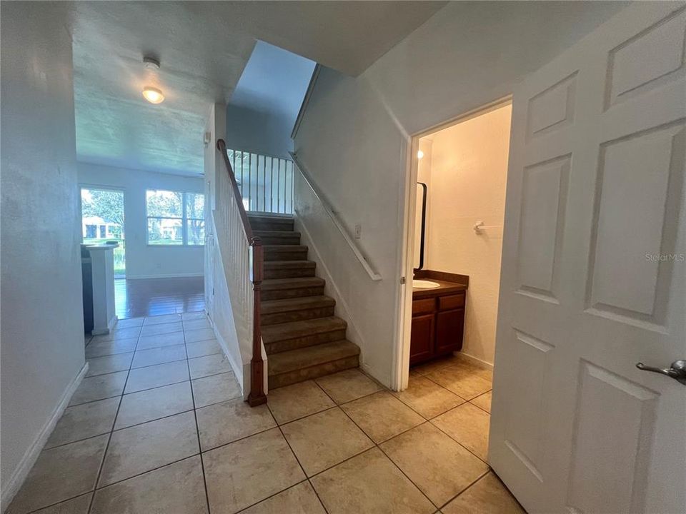 For Rent: $1,900 (2 beds, 2 baths, 1278 Square Feet)