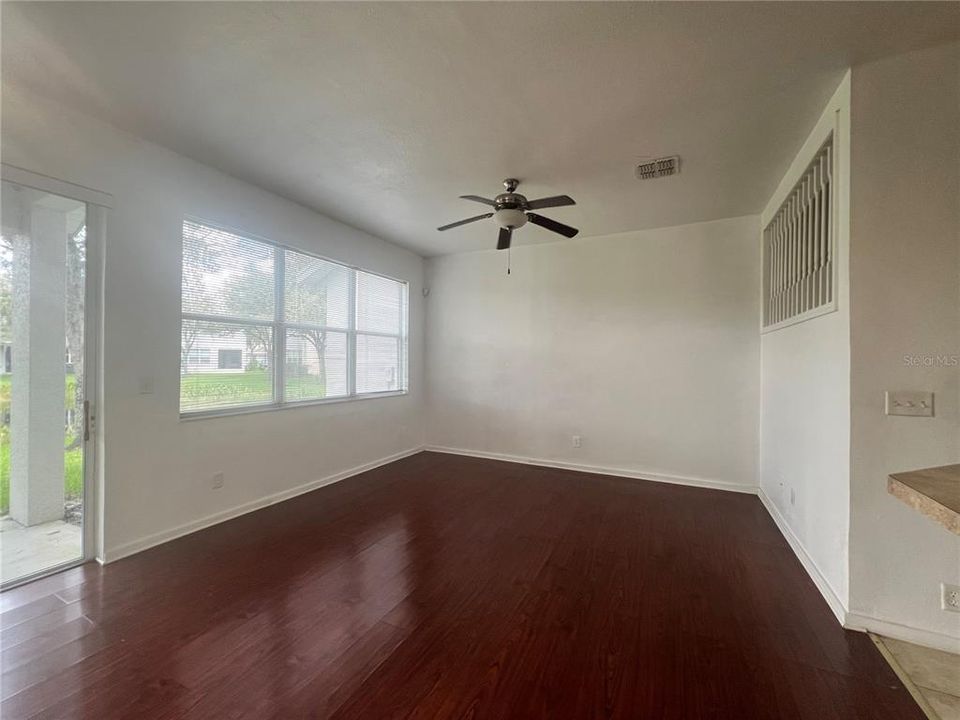 For Rent: $1,900 (2 beds, 2 baths, 1278 Square Feet)