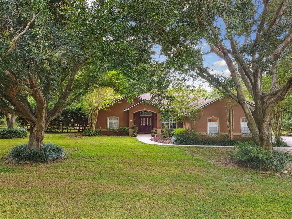 For Sale: $750,000 (4 beds, 2 baths, 2254 Square Feet)