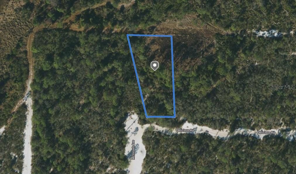 En Venta: $13,900 (0.54 acres)