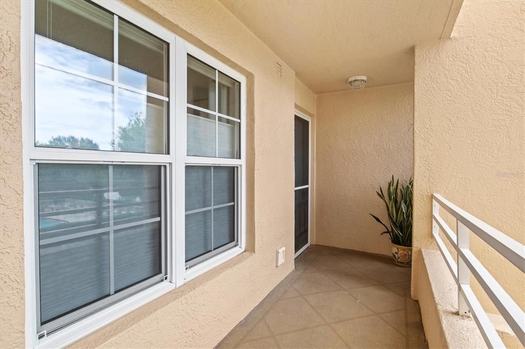 For Sale: $369,900 (2 beds, 2 baths, 1396 Square Feet)