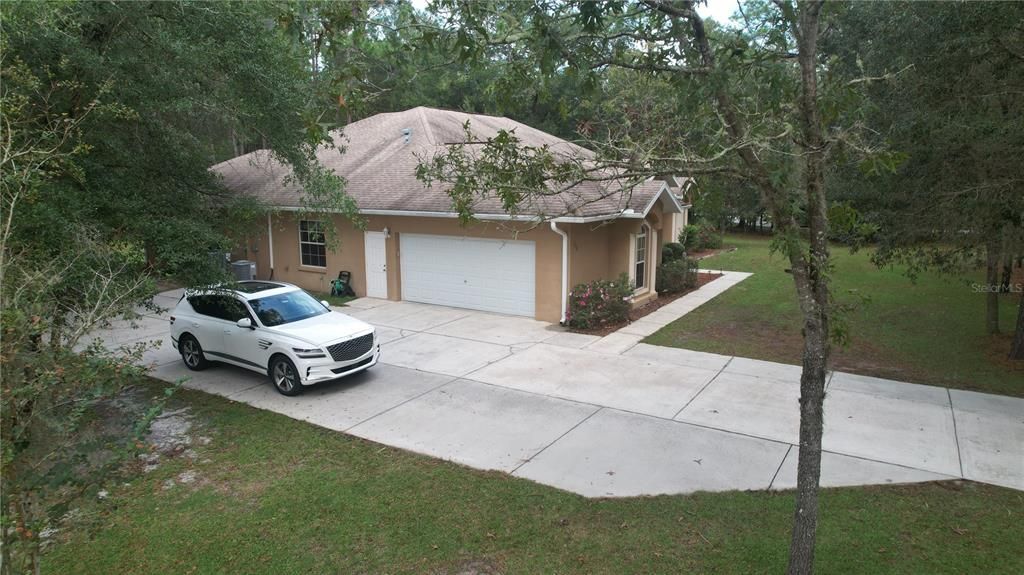 For Sale: $479,000 (4 beds, 3 baths, 2834 Square Feet)