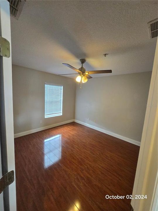 For Rent: $2,320 (3 beds, 2 baths, 1570 Square Feet)