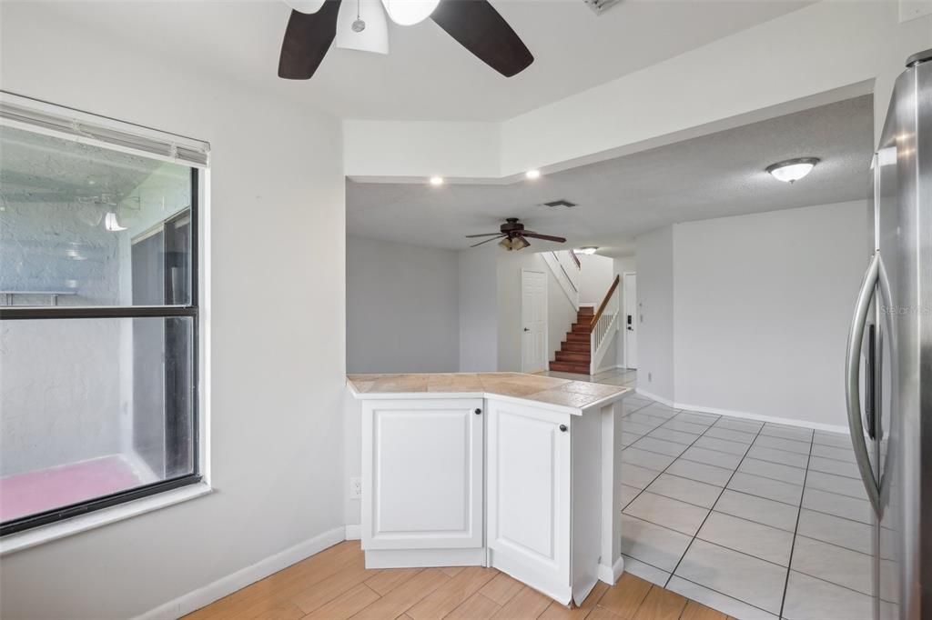 For Sale: $365,000 (3 beds, 2 baths, 1413 Square Feet)