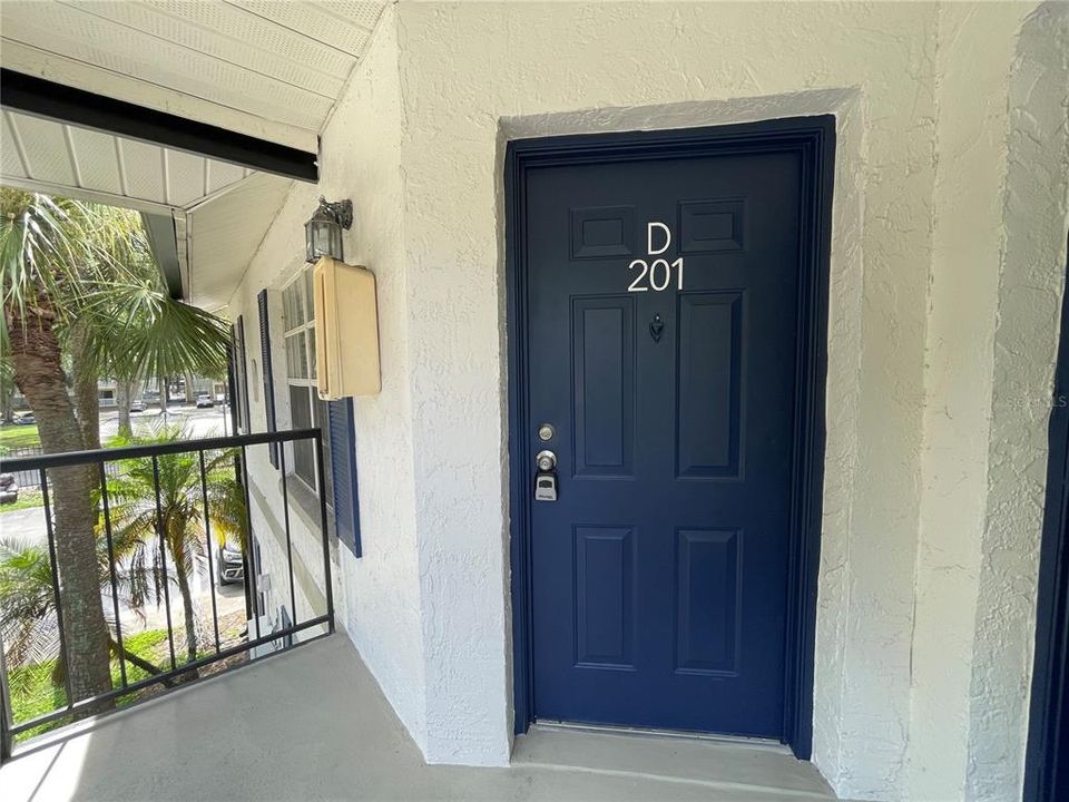 For Rent: $1,675 (2 beds, 2 baths, 840 Square Feet)