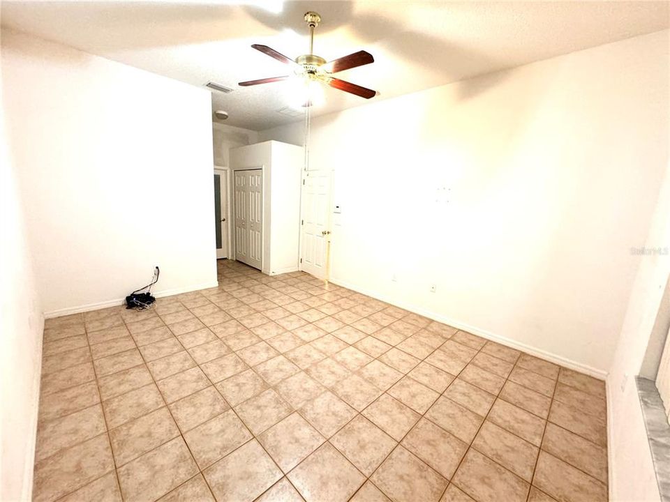 For Rent: $2,300 (3 beds, 2 baths, 2189 Square Feet)