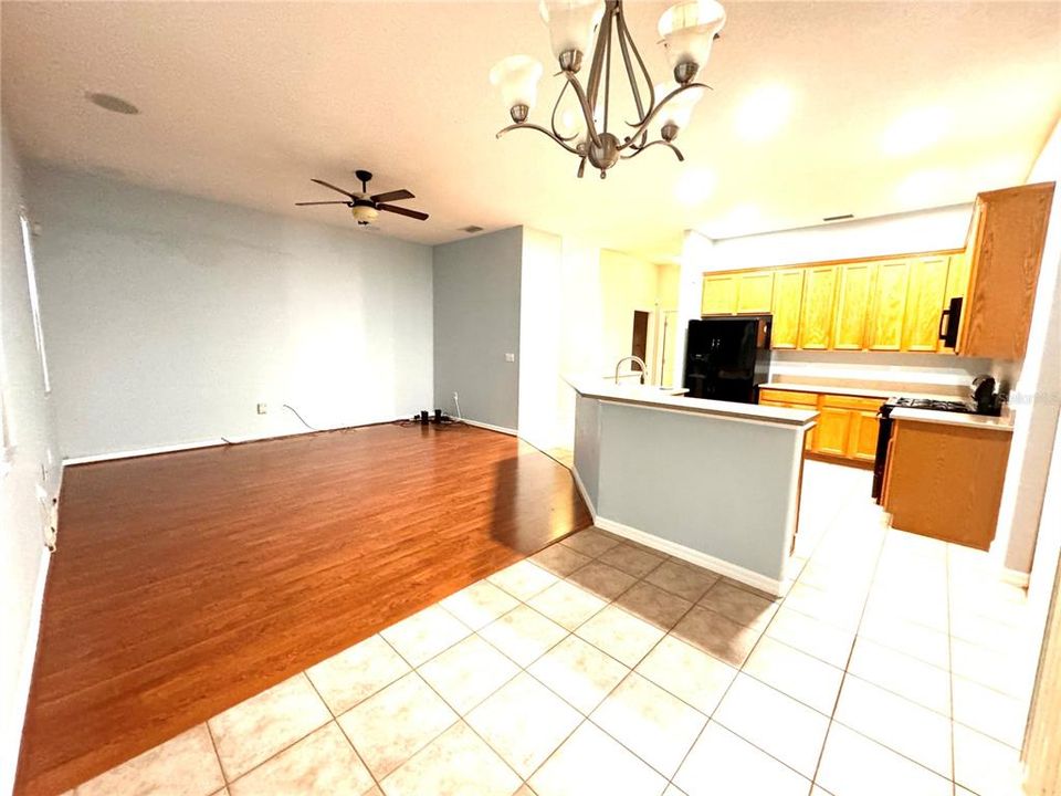 For Rent: $2,300 (3 beds, 2 baths, 2189 Square Feet)