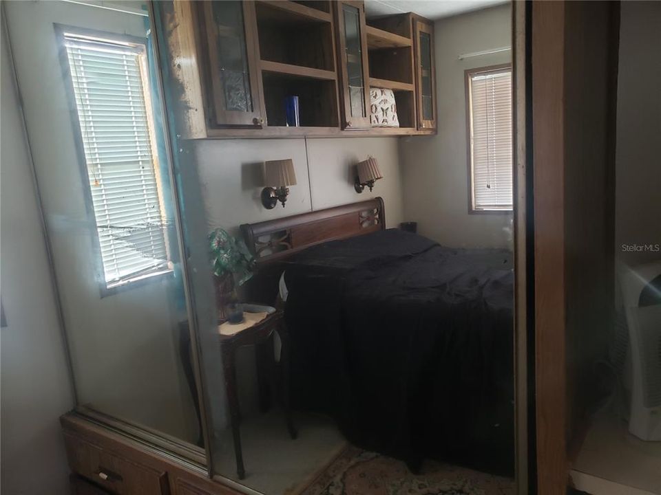 For Sale: $395,000 (1 beds, 1 baths, 396 Square Feet)