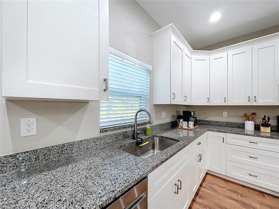 For Sale: $329,900 (3 beds, 2 baths, 1512 Square Feet)