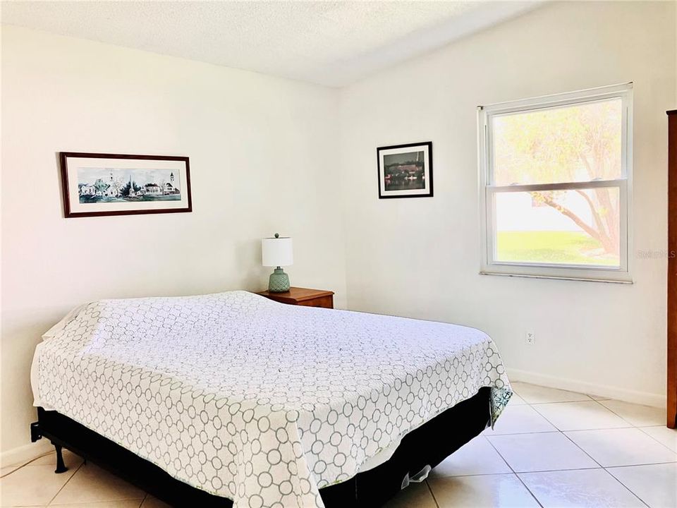 Guest bedroom