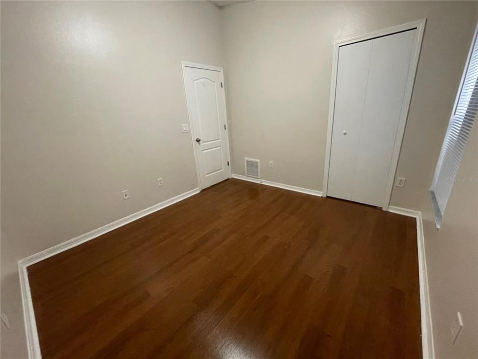 For Rent: $2,350 (4 beds, 2 baths, 1466 Square Feet)