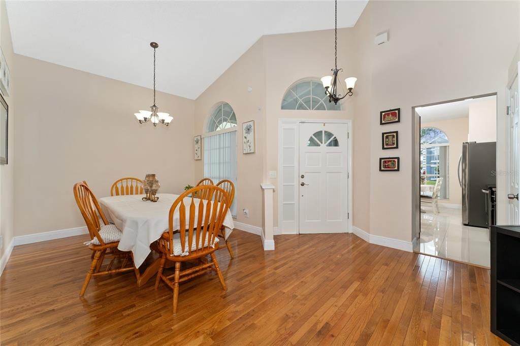 For Sale: $459,000 (3 beds, 2 baths, 1584 Square Feet)