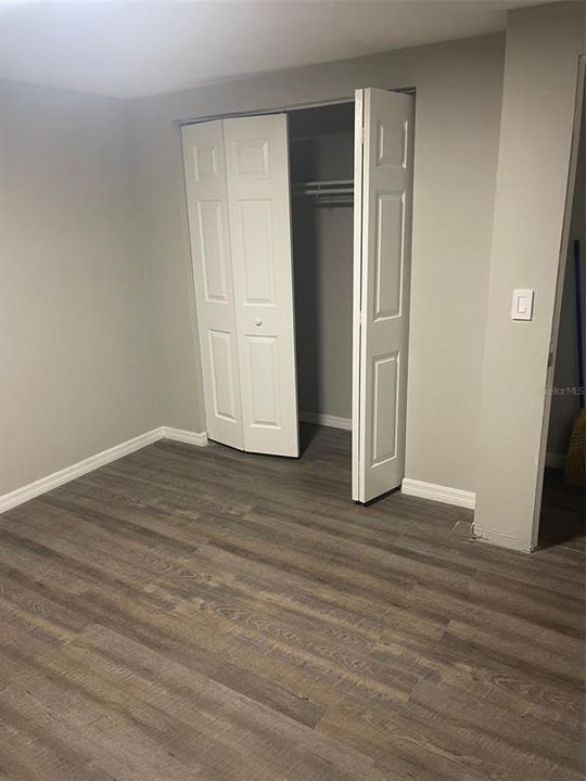 For Rent: $1,900 (2 beds, 1 baths, 865 Square Feet)