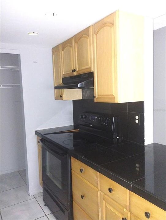 For Sale: $165,000 (2 beds, 2 baths, 1148 Square Feet)